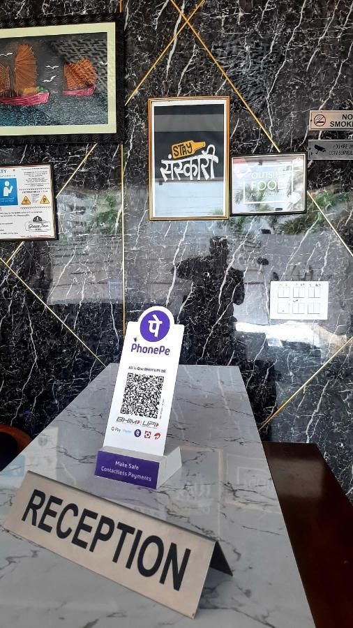 Hotel Hollywood Zirakpur Bagian luar foto
